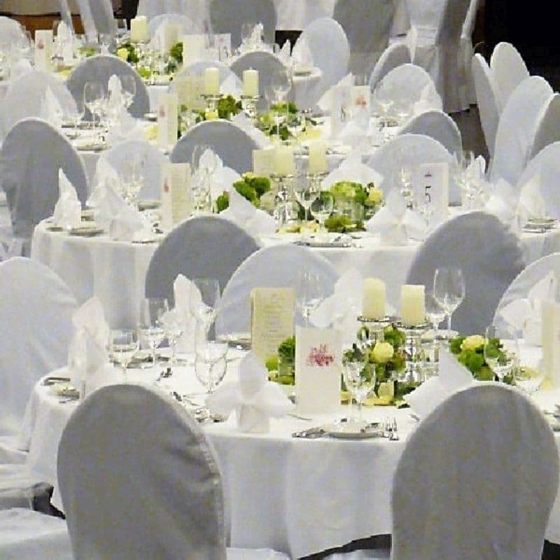 Zylindergläser mit Blumen Burghotel Nörten-Hardenberg